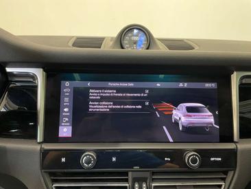 Porsche Macan S — photo 13