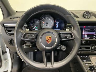 Porsche Macan S — photo 15