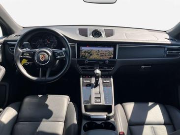 Porsche Macan Electrique Base — photo 5