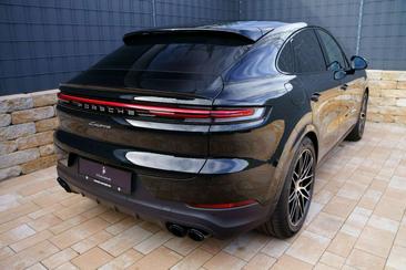 Porsche Cayenne III Turbo — photo 4