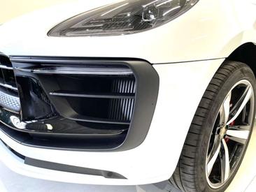 Porsche Macan S — photo 28