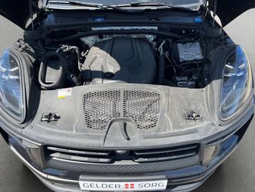 Porsche Macan Electrique Base — photo 17