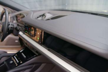 Porsche Cayenne III Turbo — photo 16