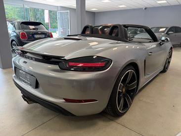 Porsche 718 Boxster S — photo 2