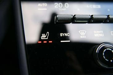 Porsche Cayenne III Turbo — photo 30