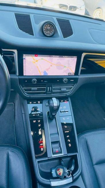 Porsche Macan S — photo 8