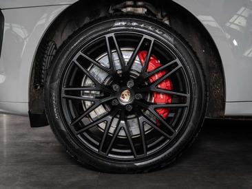 Porsche Macan Electrique GTS — photo 4