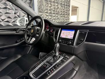 Porsche Macan Electrique GTS — photo 8