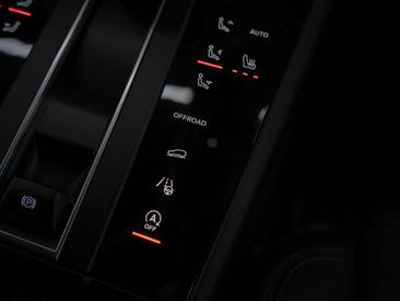 Porsche Macan Electrique GTS — photo 24