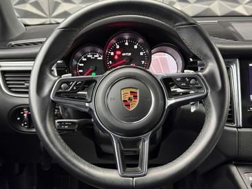 Porsche Macan Electrique GTS — photo 11