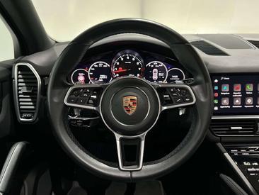 Porsche Cayenne III — photo 11