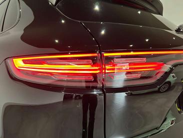 Porsche Cayenne III — photo 17