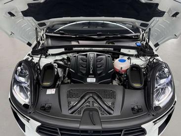 Porsche Macan Electrique GTS — photo 28