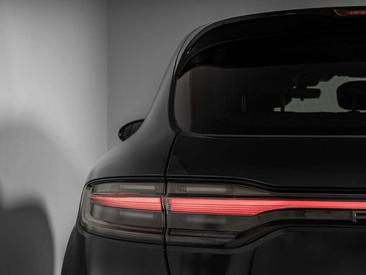 Porsche Macan Electrique T — photo 9