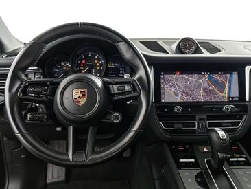Porsche Macan Electrique T — photo 14