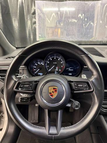 Porsche Macan Electrique Base — photo 10