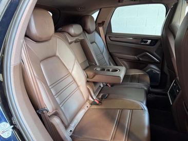 Porsche Cayenne III Turbo — photo 12