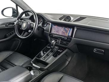 Porsche Macan Electrique T — photo 17