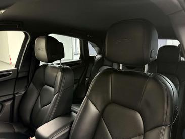 Porsche Macan Electrique GTS — photo 42