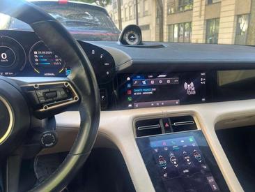 Porsche Taycan 4S — photo 15