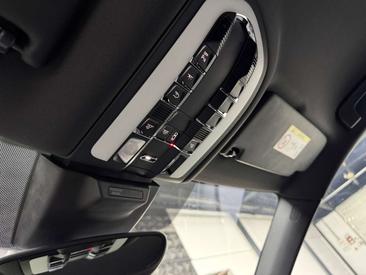 Porsche Macan Electrique GTS — photo 45