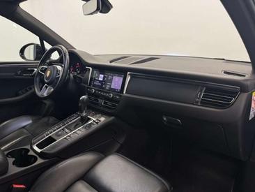 Porsche Macan Electrique — photo 10