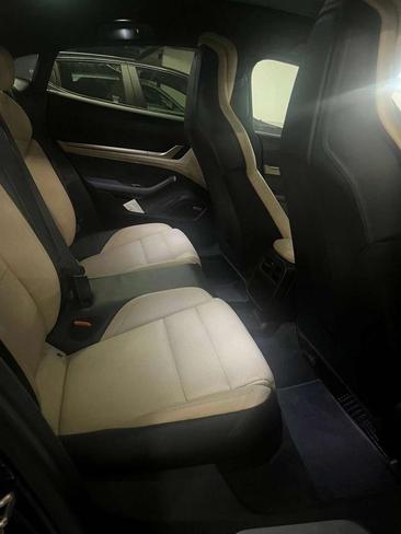 Porsche Taycan 4S — photo 19