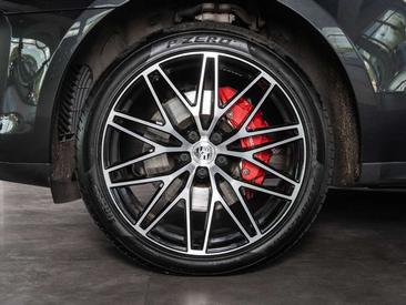 Porsche Macan Electrique S — photo 6