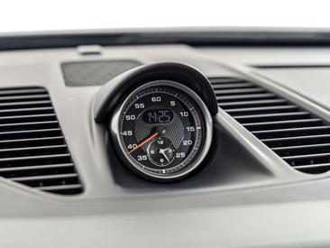 Porsche 991 I GTS — photo 10