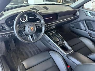 Porsche 992 I Carrera 4 — photo 18