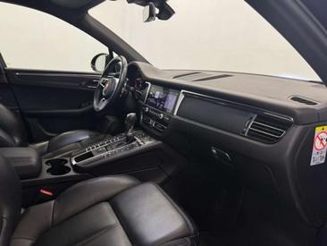 Porsche Macan Electrique — photo 20