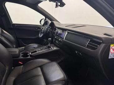 Porsche Macan Electrique — photo 21