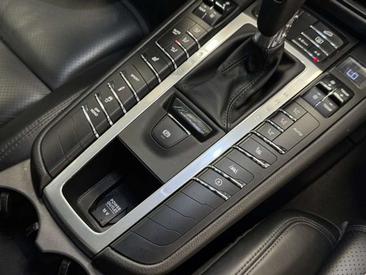 Porsche Macan Electrique — photo 27