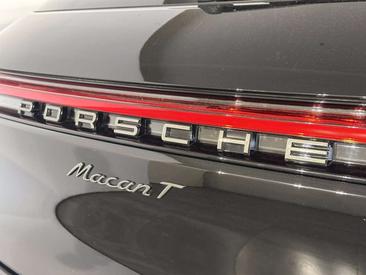 Porsche Macan Electrique Base — photo 8