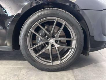 Porsche Macan Electrique Base — photo 10