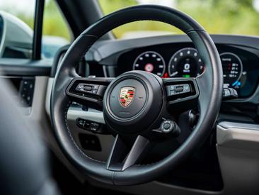 Porsche Cayenne III E-Hybrid — photo 9