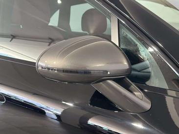 Porsche Macan Electrique Base — photo 11