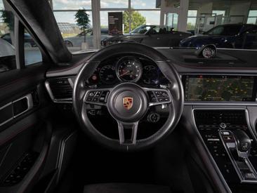 Porsche Panamera II GTS — photo 13