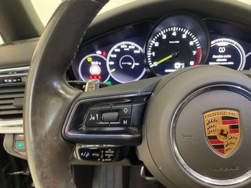 Porsche Panamera II Platinum Edition E-Hybrid — photo 25
