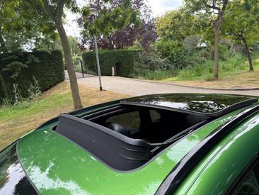 Porsche Macan Electrique Base — photo 20
