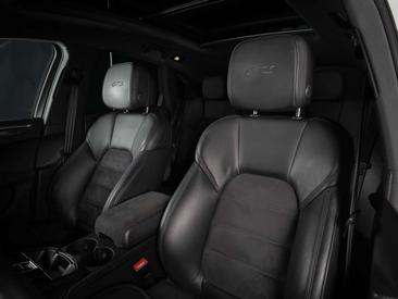 Porsche Macan Electrique GTS — photo 12