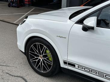 Porsche Cayenne III E-Hybrid — photo 6