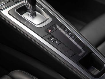 Porsche 718 Cayman — photo 20