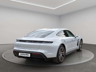 Porsche Taycan — photo 6