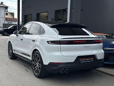Porsche Cayenne III E-Hybrid — photo 9