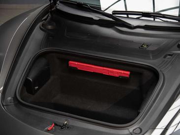 Porsche 718 Cayman — photo 29