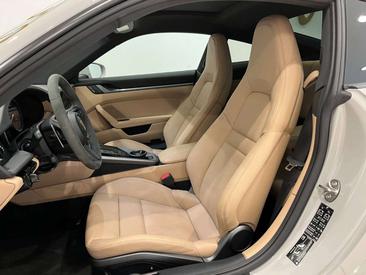 Porsche 992 I Carrera — photo 32