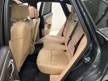 Porsche Macan Electrique Base — photo 7