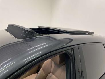 Porsche Macan Electrique Base — photo 10