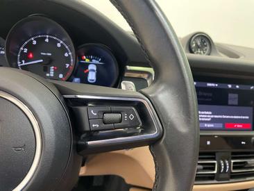 Porsche Macan Electrique Base — photo 17